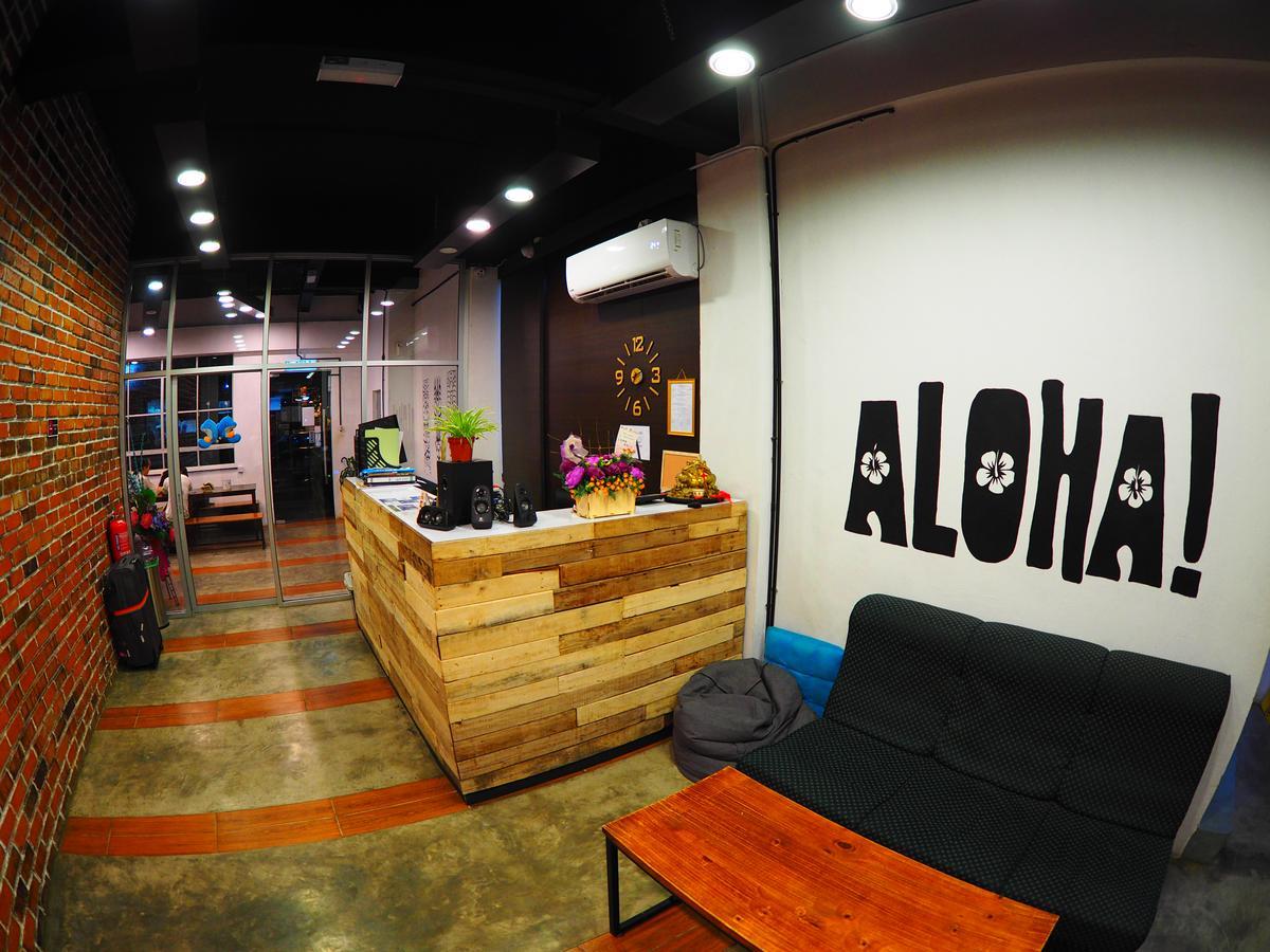 Aloha Capsule Hostel Semporna Exterior photo